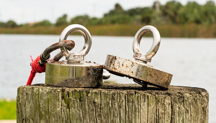 magnet fishing
